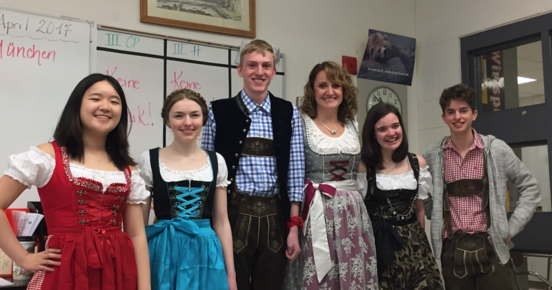 Kristin Gillett (center) sees interest in German growing.